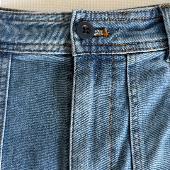 Madewell Cuffed Blue Denim Patch-Pocket Shorts Shirt 25 - Picture 3 of 14